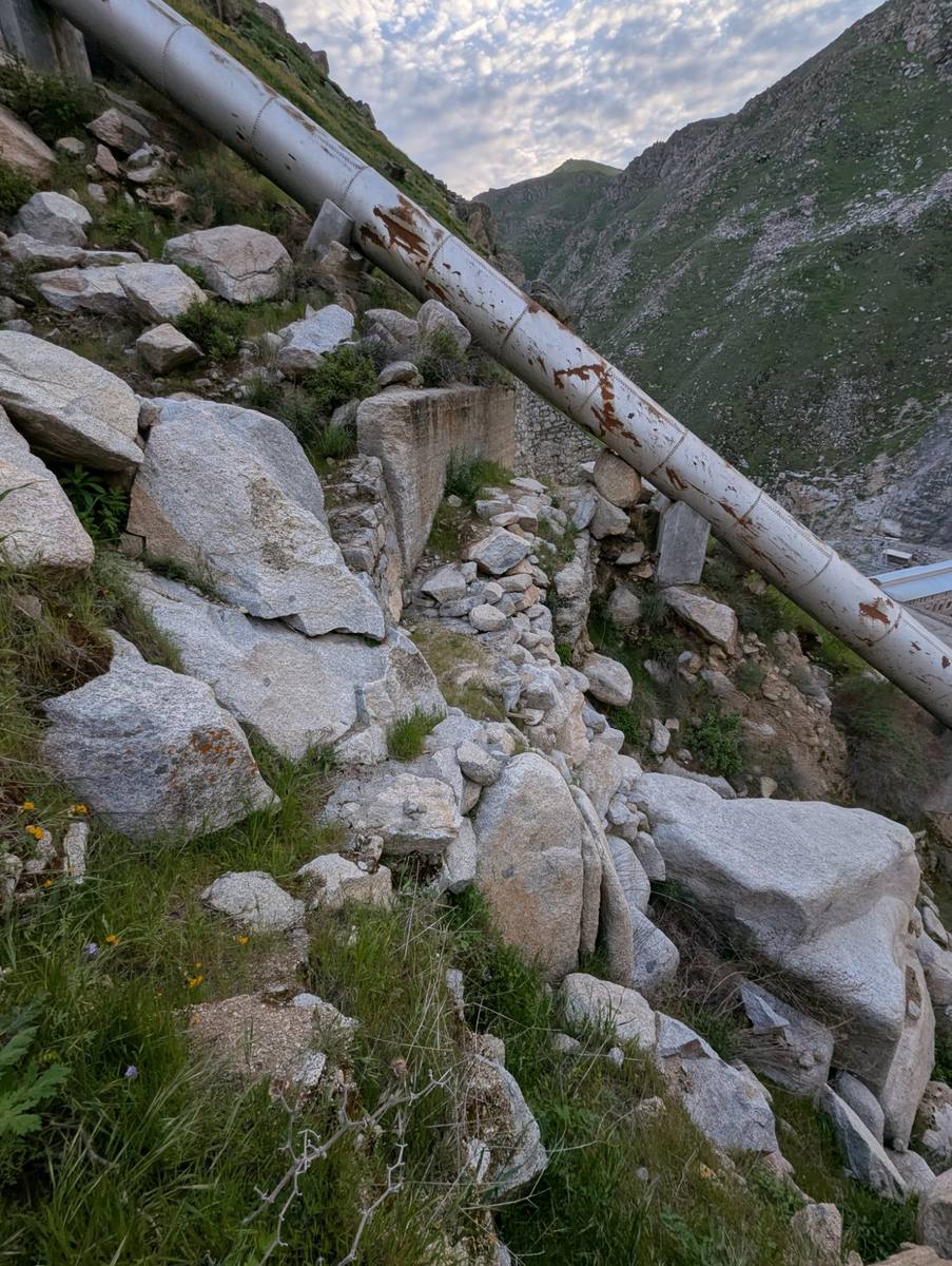 The historic KR1 penstock and spillway trail